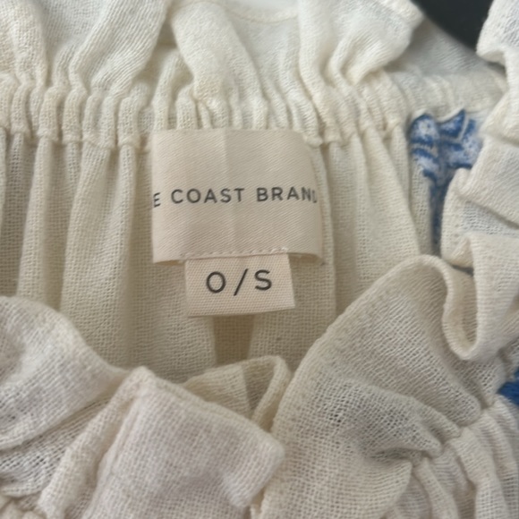 The Coast Brand Kentfield Top in Cream and Blue Embroidery. Like new! One Size. - Picture 2 of 5
